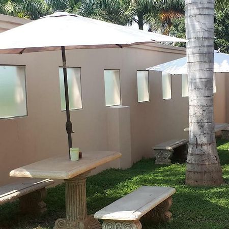פונגולה Rosegarden Guesthouse מראה חיצוני תמונה
